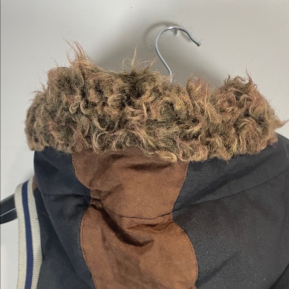 Picture Organic Women's Navy Vest with Fur Hood - Picture 10 of 14